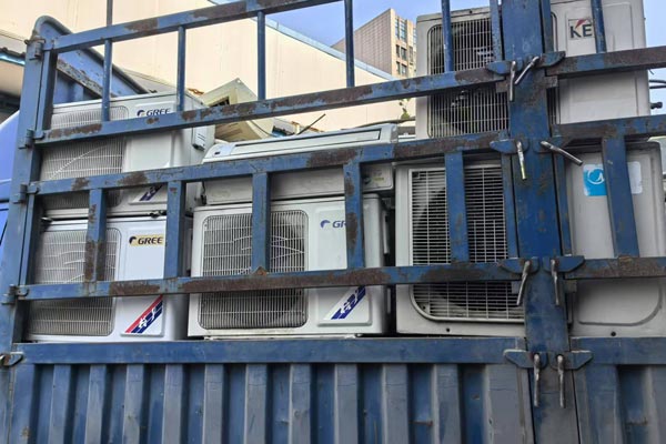 安徽民航藍(lán)天旅行服務(wù)有限公司冷庫外機(jī)機(jī)組安裝工程